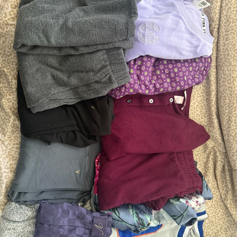 Victoria’s Secret clothing bundle